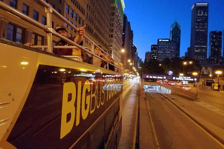 Big Bus Chicago: Sunset Tour by Open-Top Bus with Live Guide - Photo 1 of 13